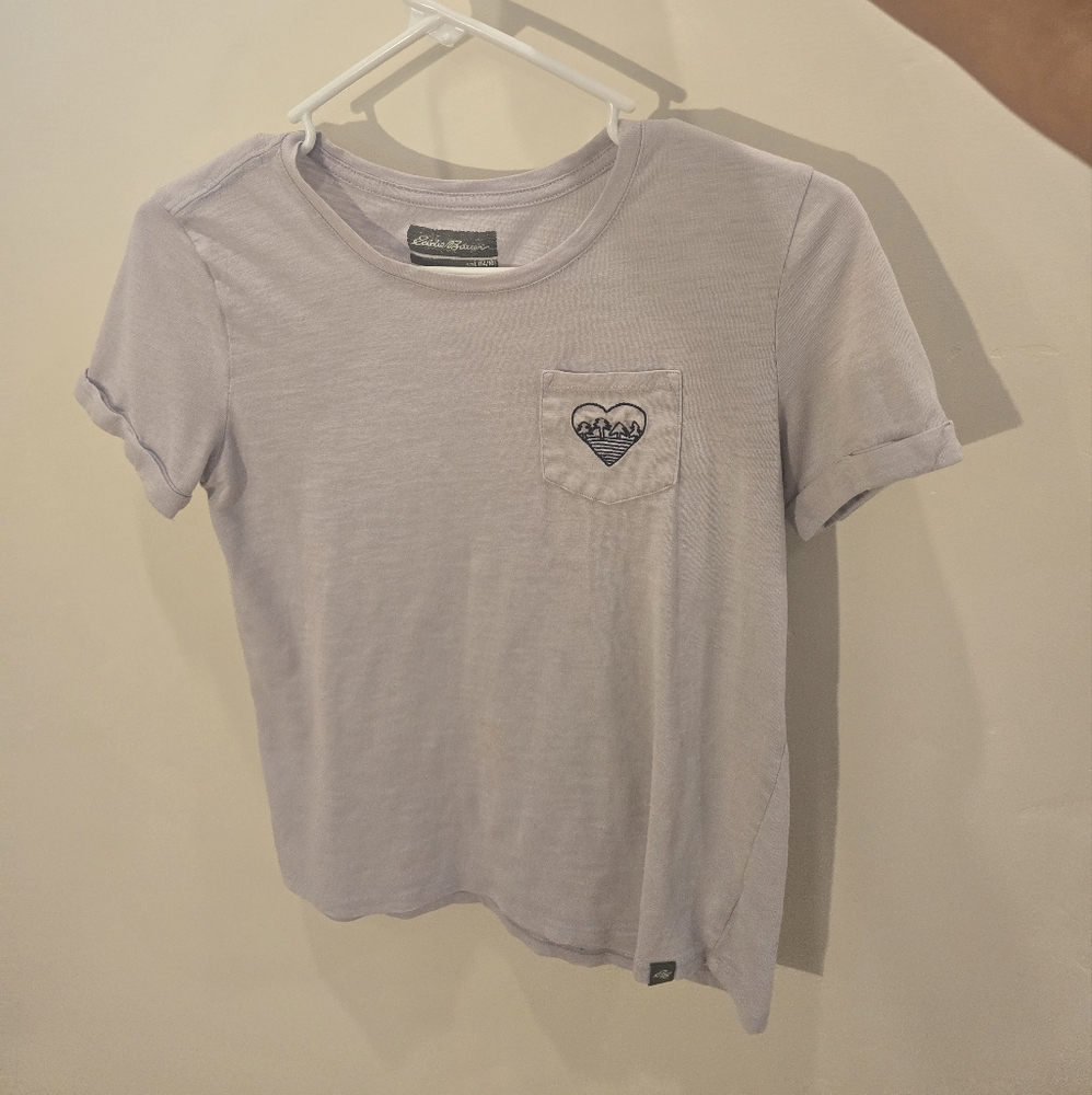 💜Cute lavender t-shirt!💜
